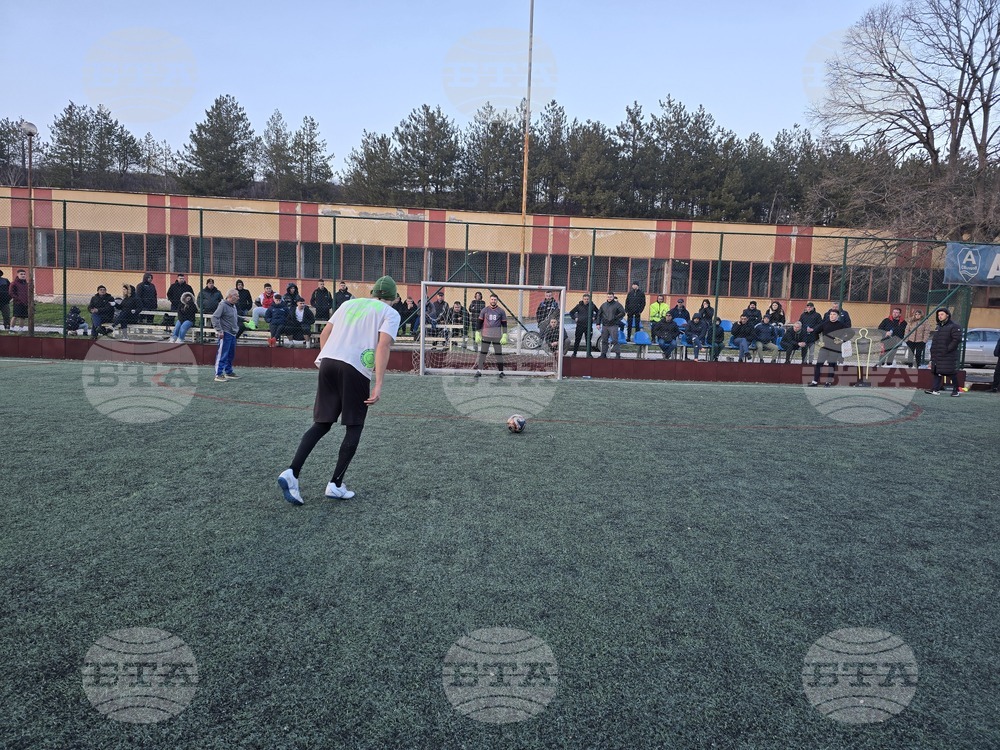 Свищов - Благотворителен футболен турнир - Заедно за Емир