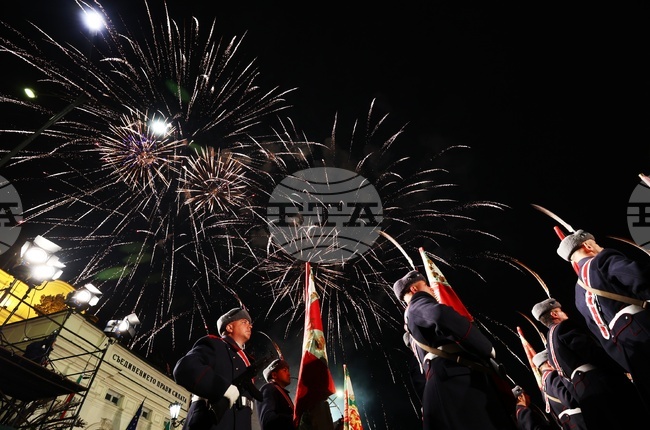 С тържествена заря-проверка в София беше отбелязана 148-ата годишнина от Освобождението на България