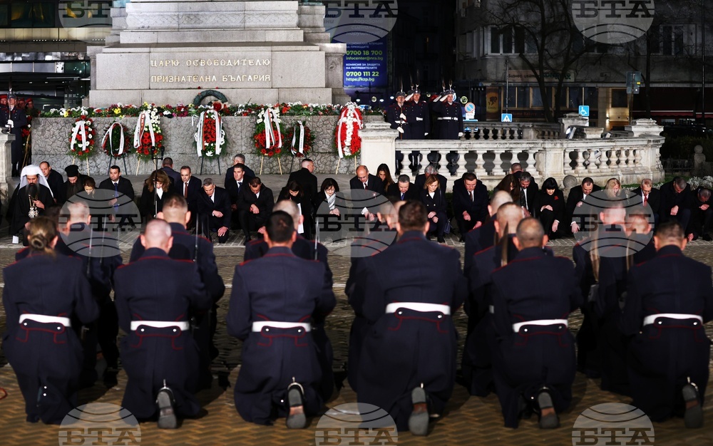 Тържествена заря-проверка по случай 3 март