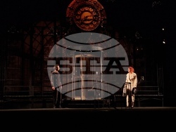 „Евридика" от Жан Ануи в театър „Българска армия", снимка – Даниел Димитров/БТА