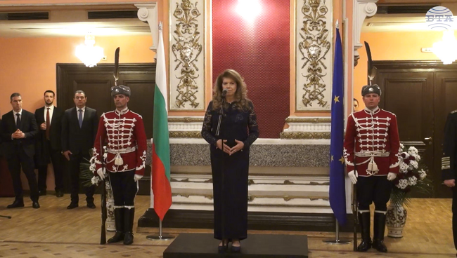 Днес нашият призив е да върнем стойността на дипломацията, на човешките права по целия свят и на мира, каза президентът Илияна Йотова