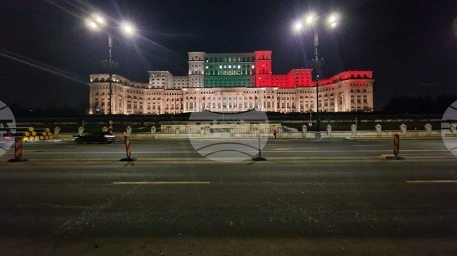 Посолството на България в Румъния даде прием по случай 3 март във втората най-голяма сграда в света - тази на румънския парламент в Букурещ