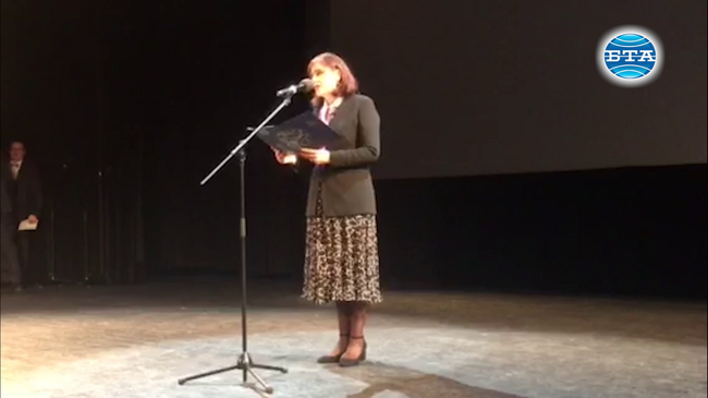 Директорът на БСУ “Д-р Петър Берон“ в Прага към учениците: Бъдете целенасочени и покорявайте върхове