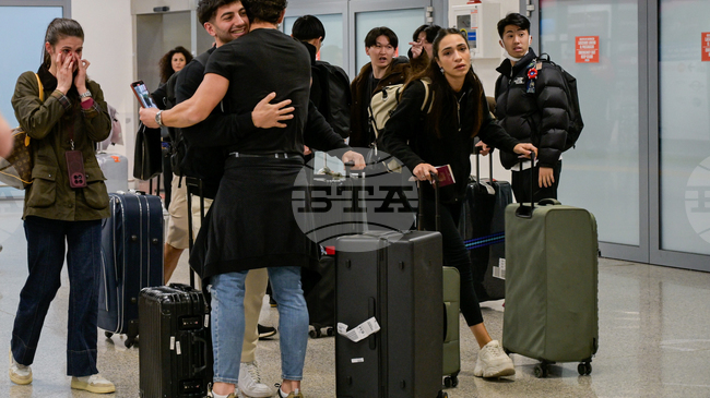 Два полета върнаха израелски граждани в родината им