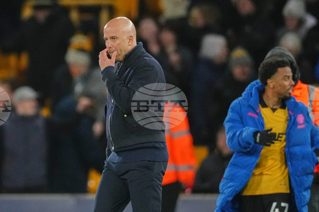 Арне Слот остана разочарован от представянето на Ливърпул след загубата от Уулвърхямптън