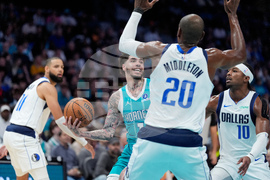 Mavericks Hornets Basketball