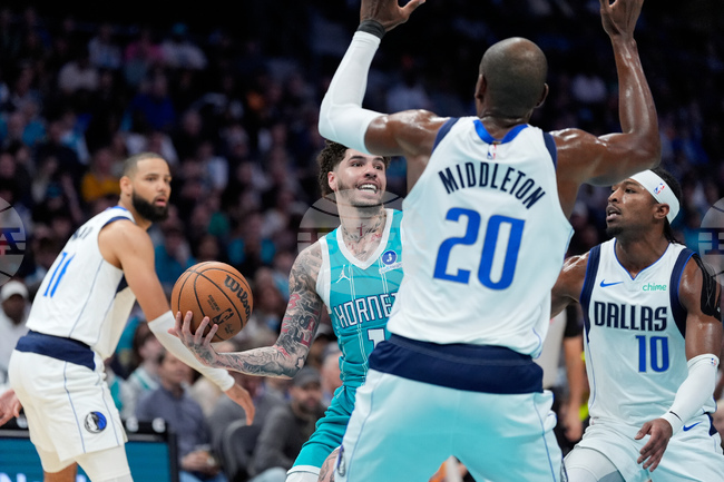 Mavericks Hornets Basketball