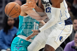 Mavericks Hornets Basketball