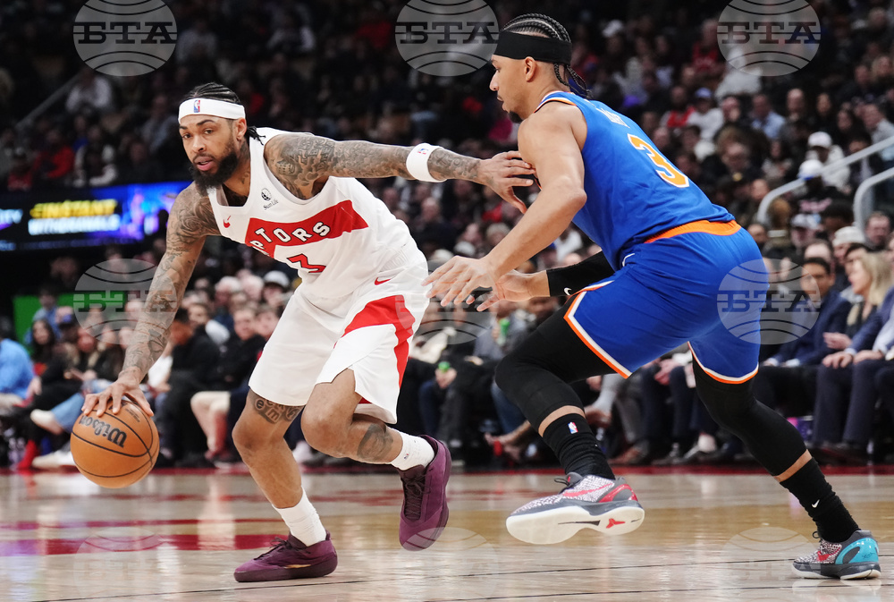 Knicks Raptors Basketball