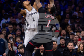 Spurs 76ers Basketball