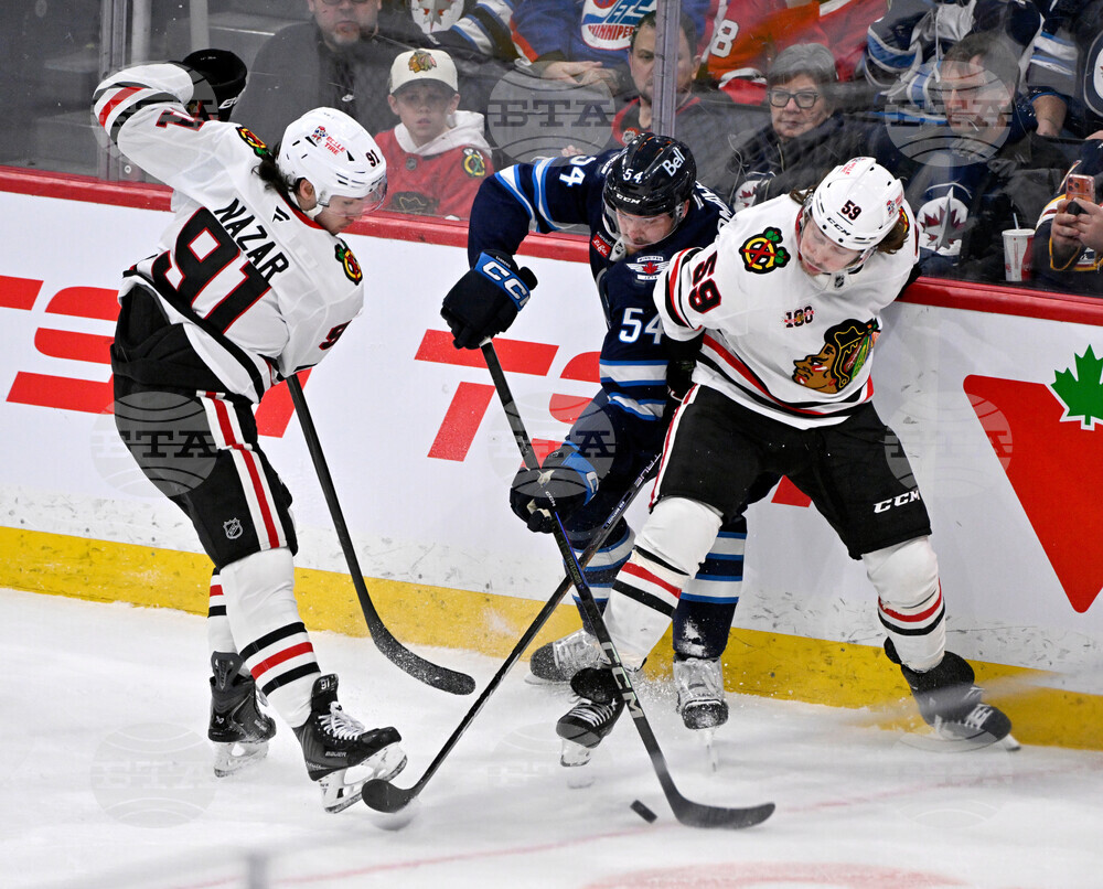 Blackhawks Jets Hockey