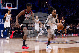 Spurs 76ers Basketball