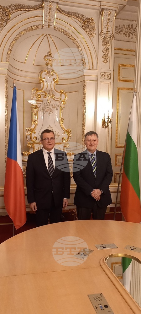Bulgaria, Czechia to Expand University Student Exchange