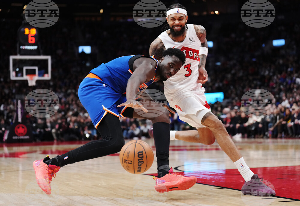 Knicks Raptors Basketball