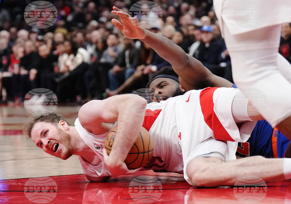 Knicks Raptors Basketball