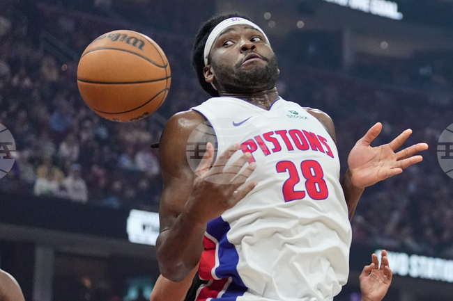APTOPIX Pistons Cavaliers Basketball