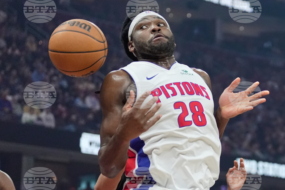 APTOPIX Pistons Cavaliers Basketball