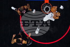 Spurs 76ers Basketball