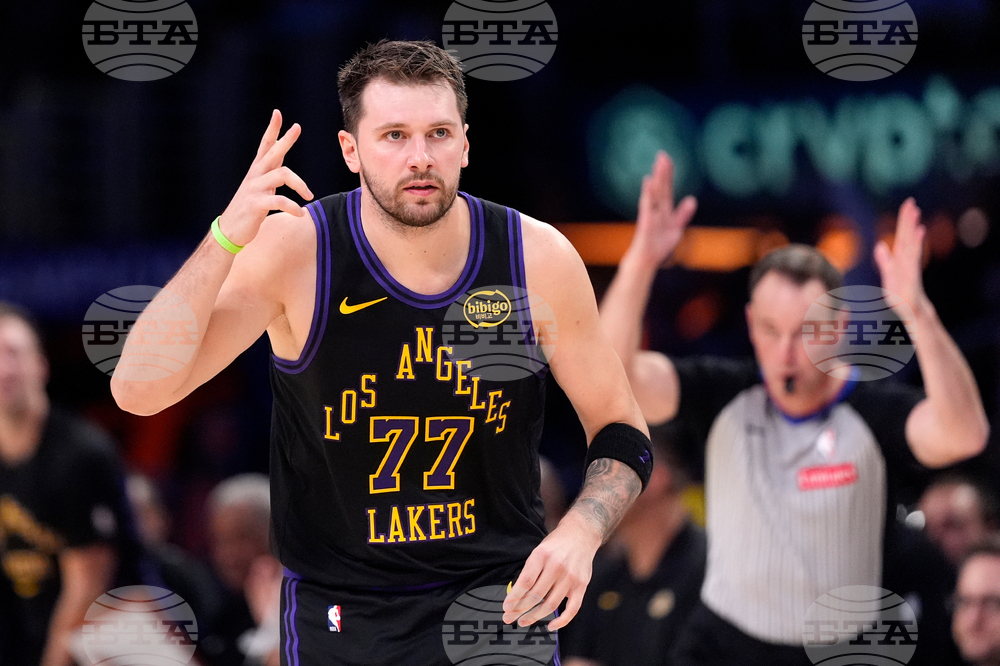 Pelicans Lakers Basketball