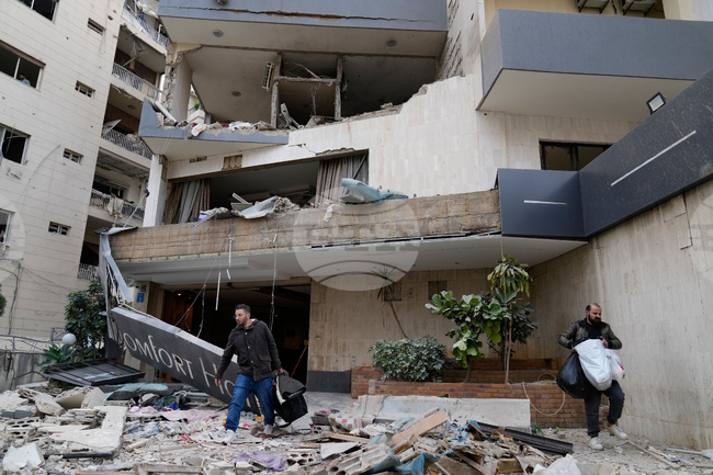 Израел каза, че е атакувал командири на иранските сили "Кудс" в Бейрут; броят на жертвите в хотел в ливанската столица достигна 4