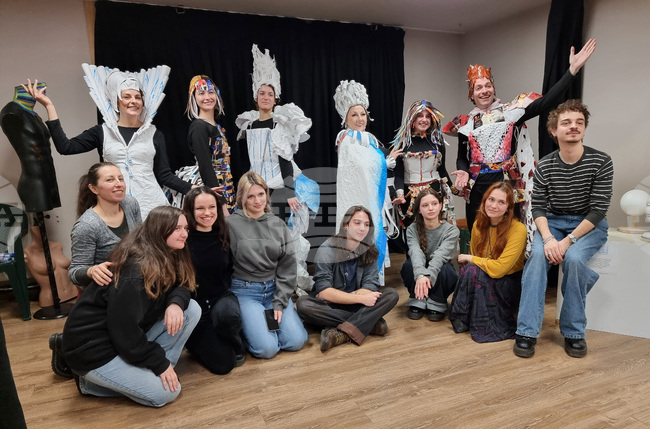 Варненският куклен театър поставя спектакъла с екологични послания „Богато царство, бедно царство“