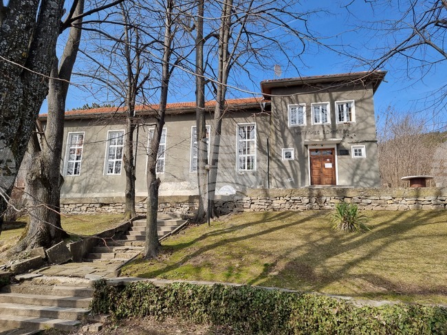 Дигитален клуб е открит в Народно читалище „Единство–1870“ в котленското село Жеравна 