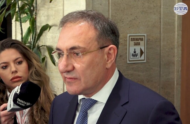 Служебното правителство се държи като туроператорска компания, каза депутатът Борислав Гуцанов за ситуацията в Близкия изток
