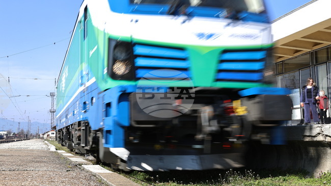 Аварията на изтичане на газ от цистерна на гарата в Карлово е остранена