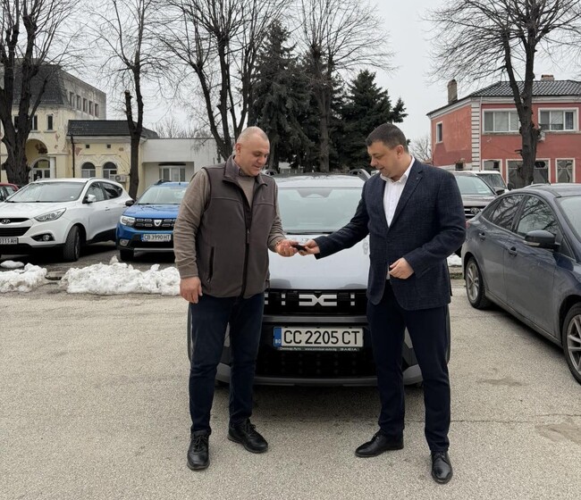 Нови автомобили ще подпомагат работата на местната администрация в Силистренско