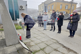 Свищов - почитат паметта на загиналите от земетресението през 1977 г.