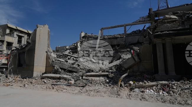 Израелската армия съобщи, че е ударила ключов ирански военен комплекс, Техеран съобщи, че е пострадал дворецът "Голестан", обект на ЮНЕСКО