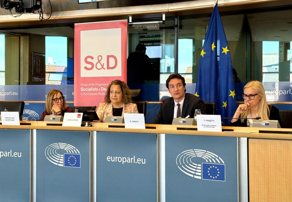 Зарков в Брюксел: Пълна подкрепа за Педро Санчес и за спиране на военните действия 