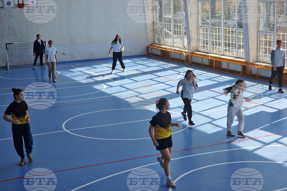 Разград - турнир - мини футбол - 8 март