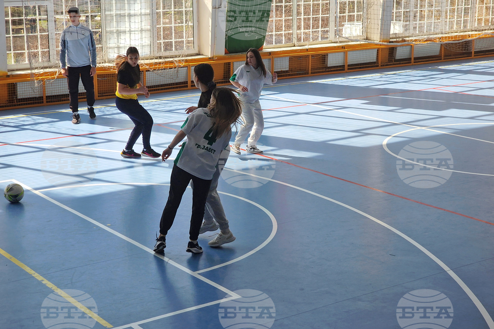 Разград - турнир - мини футбол - 8 март