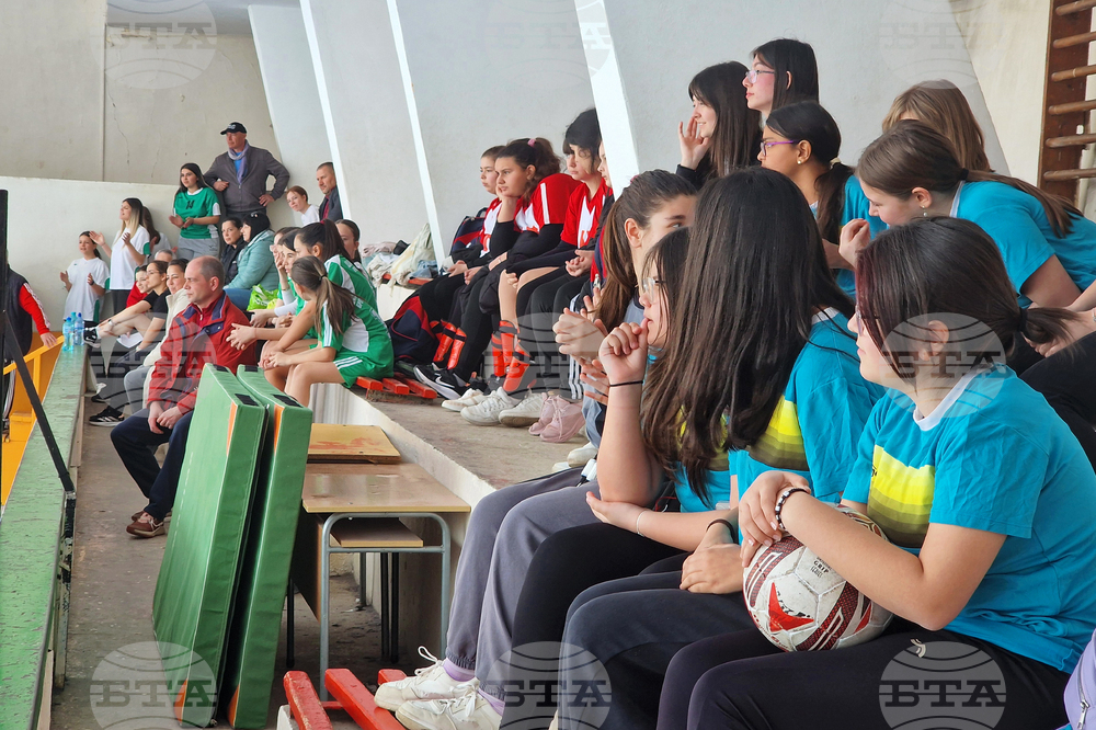 Разград - турнир - мини футбол - 8 март