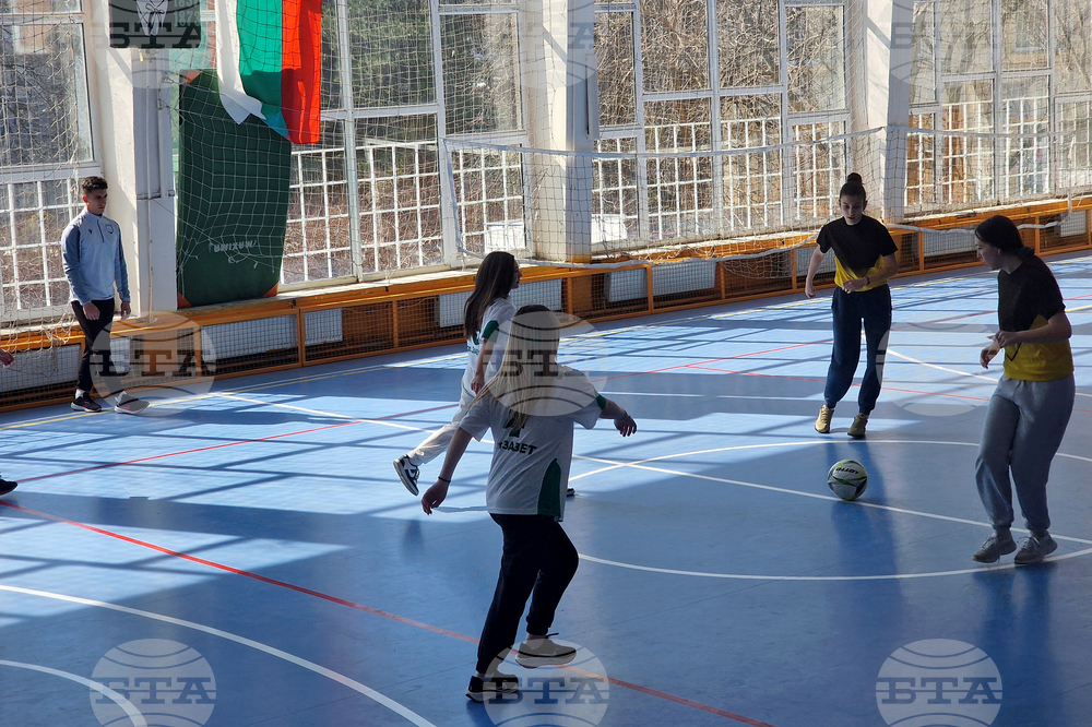 Разград - турнир - мини футбол - 8 март