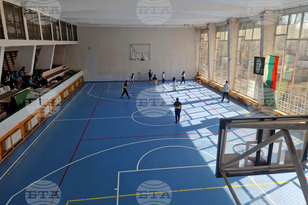 Разград - турнир - мини футбол - 8 март