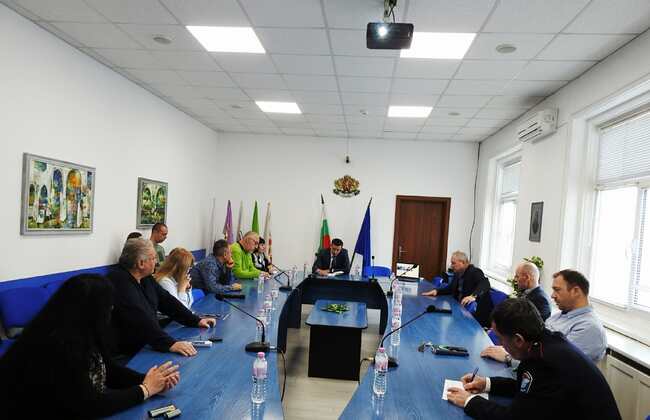 Институции в Търговищко отчетоха на заседание на областния координационен център за еврото, че няма затруднения в работата им