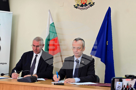 Благоевград - подписване - договор - парк „Македония“