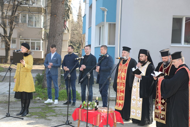 Община Стара Загора: Кметът Живко Тодоров даде старт на цялостното обновяване на кв. „Градински“ 