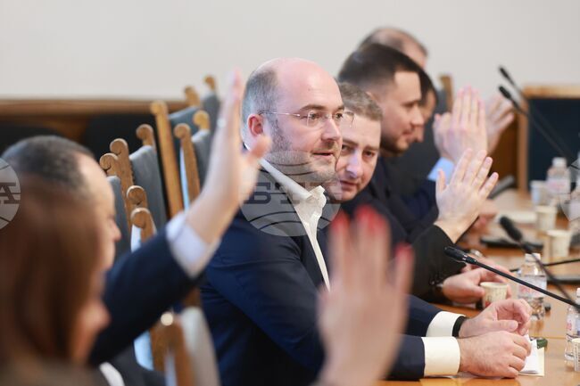 Правната комисия обсъди на първо четене законопроект, уреждащ лобистката дейност