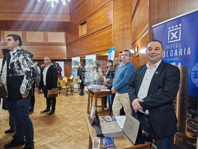 Бургаски държавен университет "Проф. д-р Асен Златаров" откри кариерния си форум в сферата на туризма 