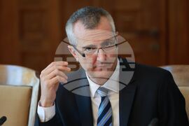 Народно събрание - Комисия по въпросите на младежта и спорта - заседание