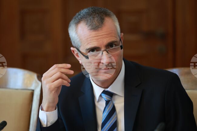 Министърът на спорта Димитър Илиев проведе работни срещи с кметовете на общините Несебър, Бургас и Пловдив