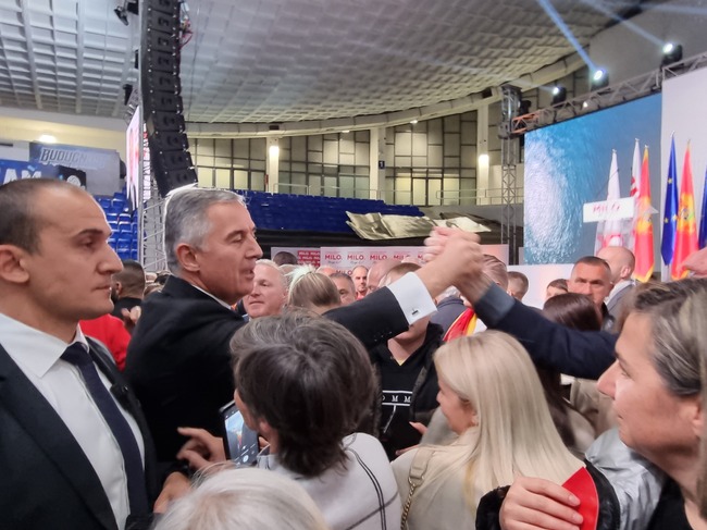 Посоката на развитие на Черна гора се определя на втория кръг от президентските избори в неделя, според Мило Джуканович
