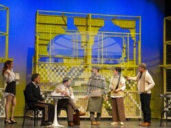 „Носорози“ с режисьор Васил Василев открива „Сцена без граници“ в Народния театър, снимка – Народен театър/  Албански театър – Скопие