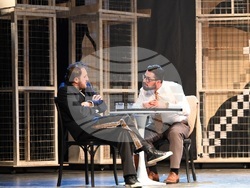 „Носорози“ с режисьор Васил Василев открива „Сцена без граници“ в Народния театър, снимка – Народен театър/  Албански театър – Скопие