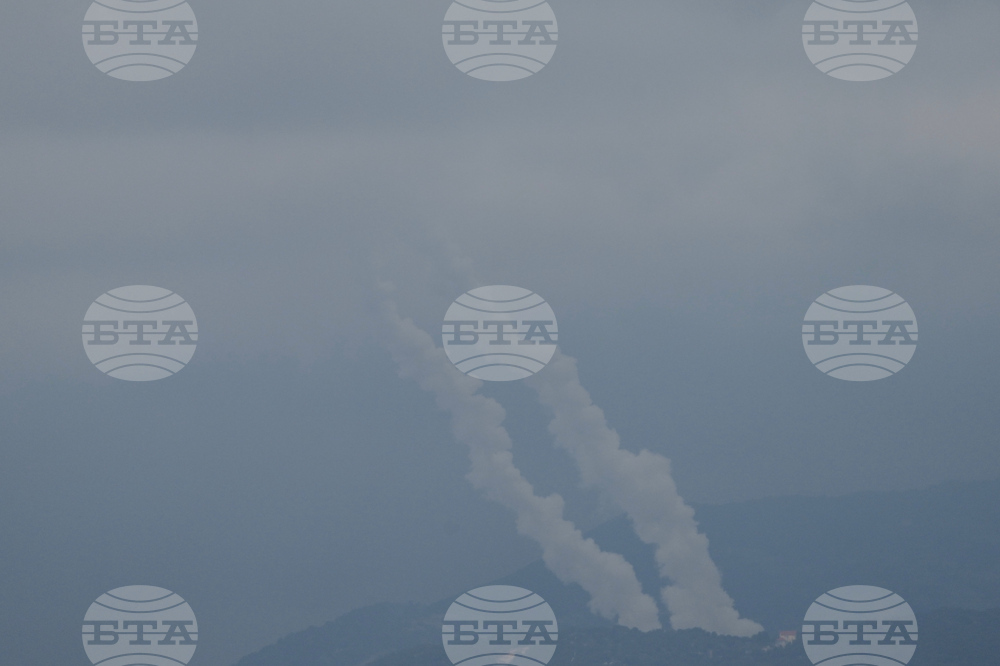 Израелската армия е нанесла нови удари по позиции на „Хизбула“ в Южен Ливан; 3 убити и 6 ранени при израелски удари в района на Бейрут