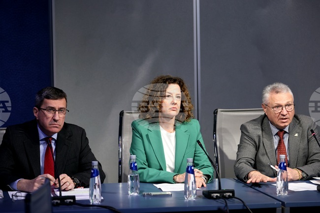 Министерство на външните работи - брифинг на Кризисния щаб