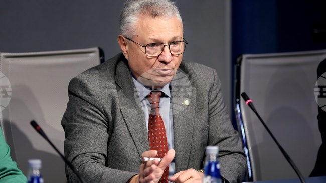 В рамките на НАТО всички страни са на еднакво ниво на защита, заяви зам.-министър Велизар Шаламанов